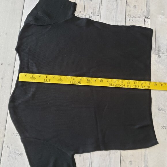Liz Claiborne Black Short Sleeve Sweater - Size M - Picture 4 of 4